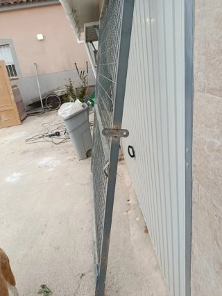 Puerta metálica