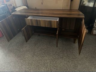 Mesa de comedor y aparador