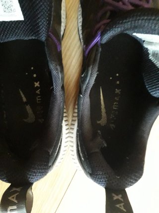Zapatillas Nike Air Max Negras y Moradas