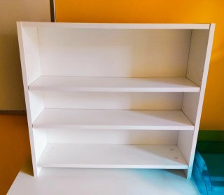Mesa Linnmon/Lagkapten y estantería Micke IKEA