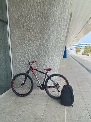 Bicicleta Stunt Roja y Negra