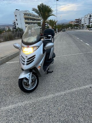 Kymco Grand dink 250