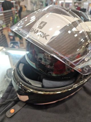 Casco Shark Spartan Carbon
