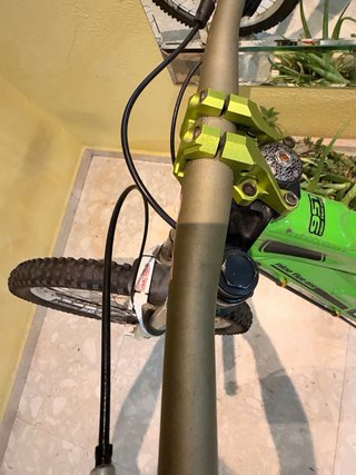 Bicicleta Intense Downhill Verde