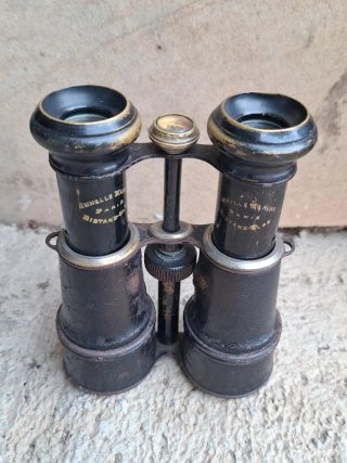 Prismáticos antiguos negros