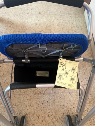 Andador para personas mayores