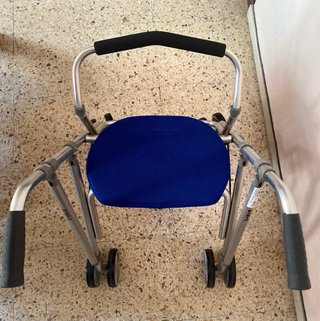 Andador para personas mayores