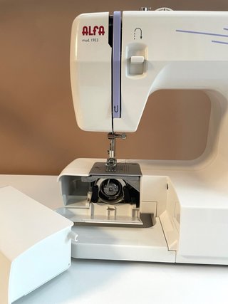 Máquina de coser Alfa