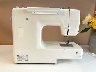Máquina de coser Alfa