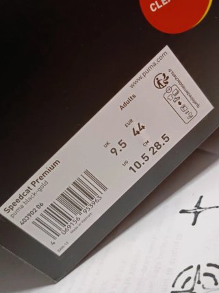 Zapatillas Puma Negras y Doradas Talla 44