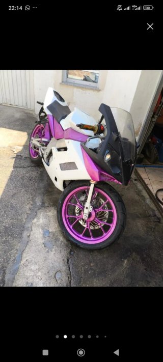 Derbi GPR 50 2007 Blanca y Morada