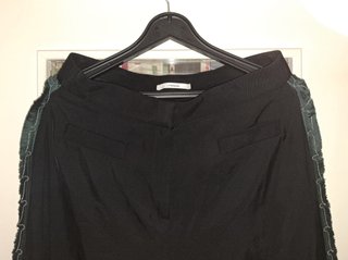Pantalón Uterqüe con detalle de flecos