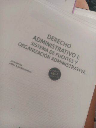 Libro y apuntes administrativo 1 uned