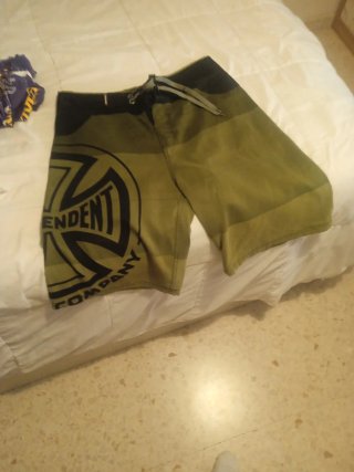 Bermudas Independent Camuflaje Verde