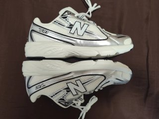 Zapatillas New Balance 740 Plata y Blanco