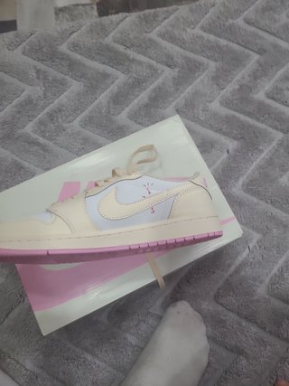 Zapatillas Nike Beige y Rosa