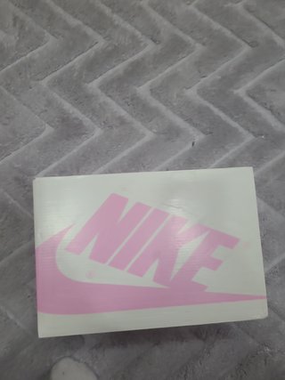 Zapatillas Nike Beige y Rosa