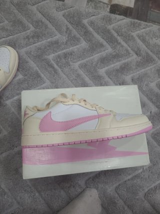 Zapatillas Nike Beige y Rosa