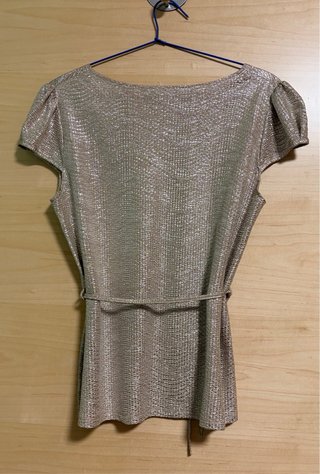 Elegante Blusa dorada fiesta
