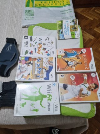 Nintendo Wii RVL-001 (EUR) con mandos y juegos