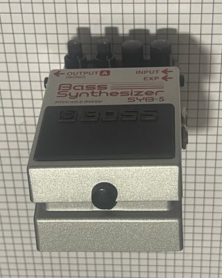 BOSS SYB-5 Effetto Sintetizzatore a pedale Basso