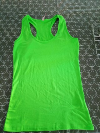 Camiseta técnica tirantes verde