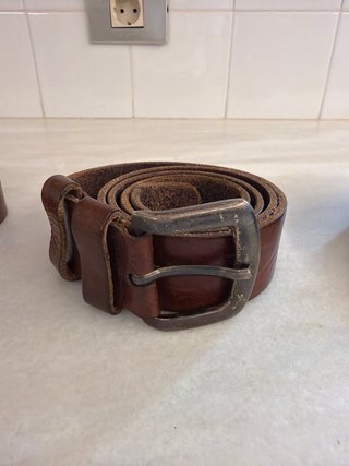 3 cinturones de piel vintage