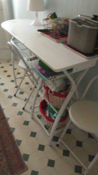 Mesa de cocina plegable y 2 taburetes