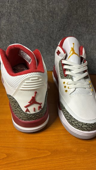 Air Jordan 3 Cardinal Red