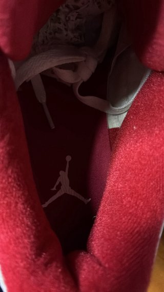 Air Jordan 3 Cardinal Red