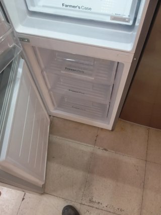 Nevera Winia Plata con dispensador