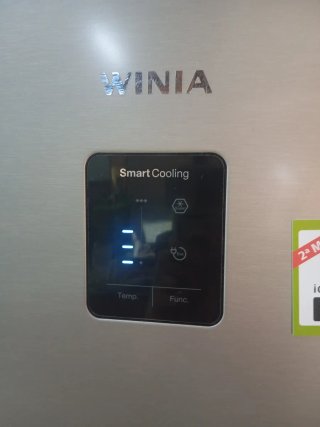 Nevera Winia Plata con dispensador
