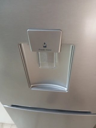 Nevera Winia Plata con dispensador
