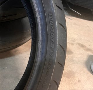 Neumático Dunlop 120/70/17