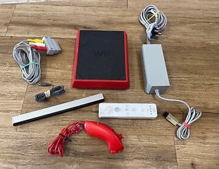 Nintendo Wii Mini Roja y Blanca