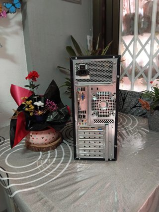 Torre PC Tacens Negra