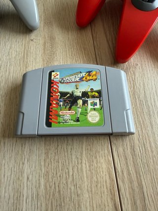 Consola Nintendo 64 Completa con Mandos y Juego