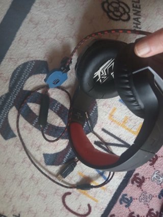 Auriculares PS4 Negros y Rojos