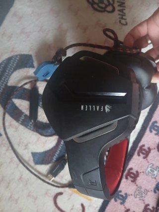 Auriculares PS4 Negros y Rojos