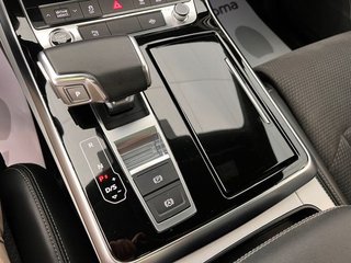 Audi Q8 50 TDI quattro tiptronic 210 kW S-Line Techo Panorámico