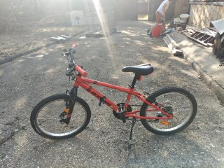 Bicicleta Infantil BTWIN Roja Se regala casco.
