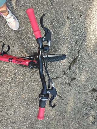 Bicicleta Infantil BTWIN Roja Se regala casco.