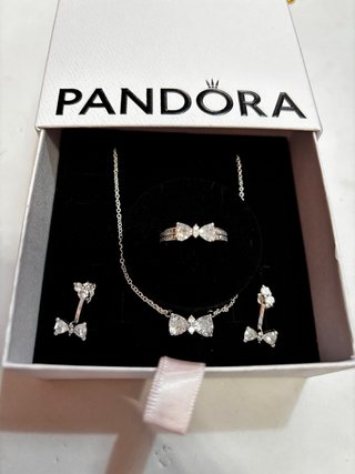 Conjunto Pandora: Anillo, Collar y Pendientes