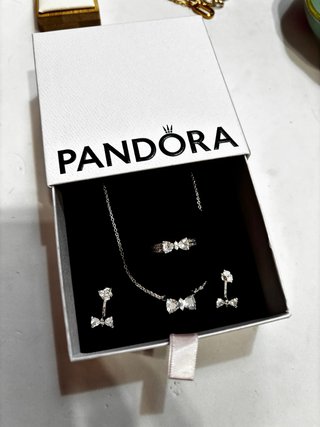 Conjunto Pandora: Anillo, Collar y Pendientes