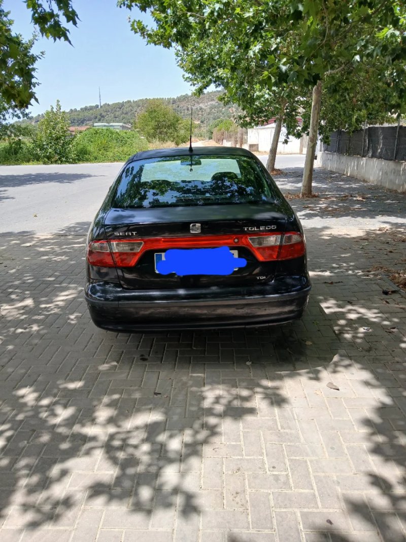 SEAT Toledo 2004 - foto 1