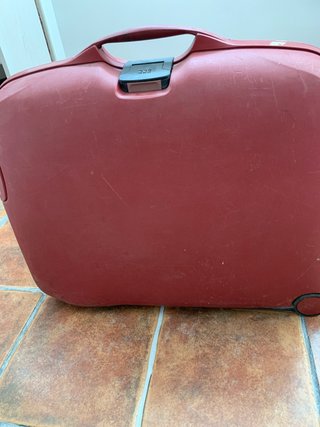 Maleta Grande Samsonite Roja con Cerradura Alto 60
