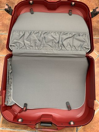 Maleta Grande Samsonite Roja con Cerradura Alto 60