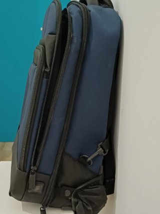 Mochila Samsonite, de alta calidad y casi sin uso.