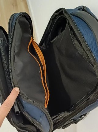 Mochila Samsonite, de alta calidad y casi sin uso.