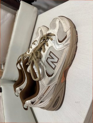 New Balance NB 530 Talla 43